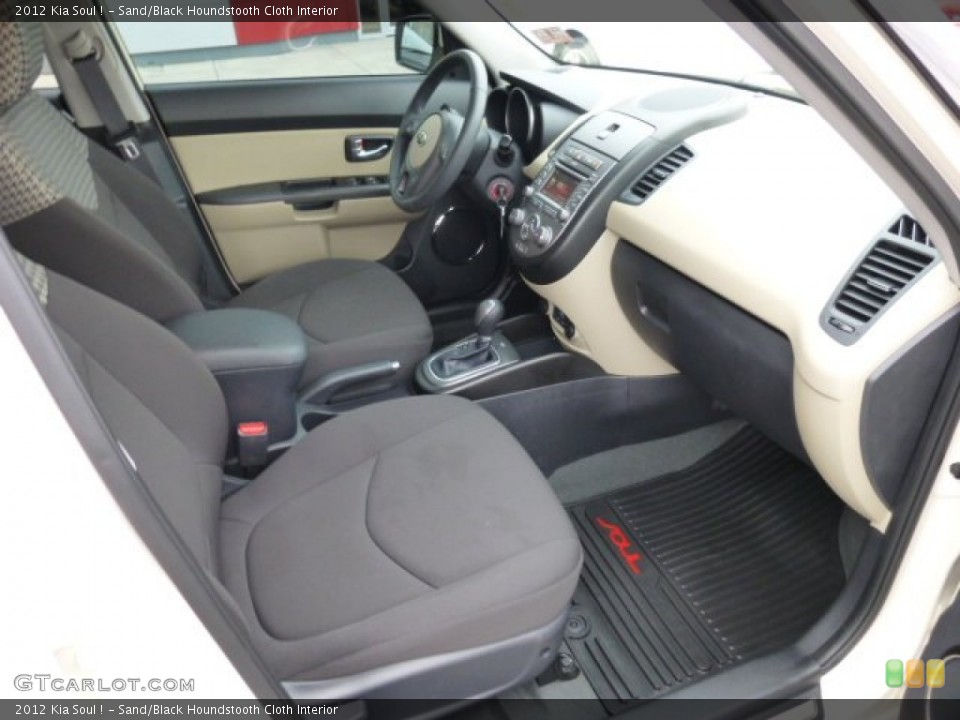 Sand/Black Houndstooth Cloth Interior Photo for the 2012 Kia Soul ! #75045932
