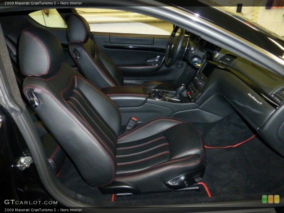 Nero Interior Photo for the 2009 Maserati GranTurismo S #75064813