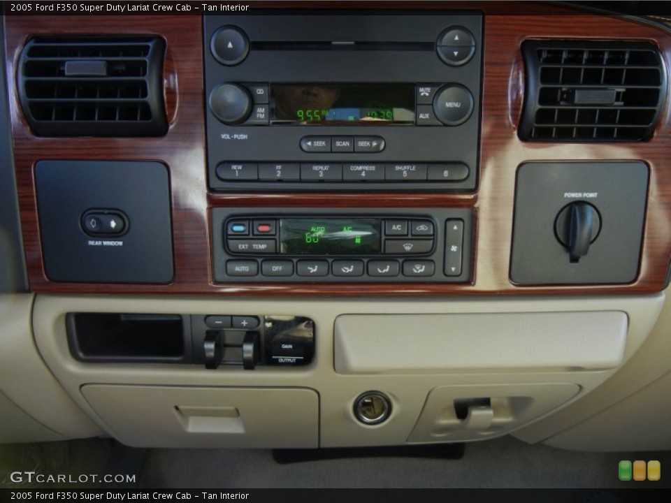 Tan Interior Controls for the 2005 Ford F350 Super Duty Lariat Crew Cab #75068048