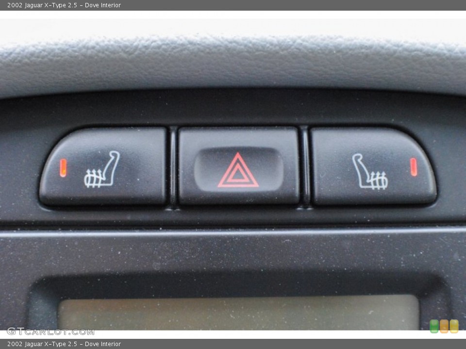 Dove Interior Controls for the 2002 Jaguar X-Type 2.5 #75105492