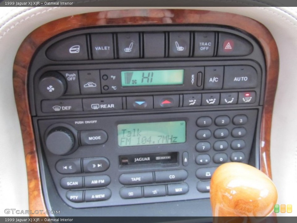 Oatmeal Interior Controls for the 1999 Jaguar XJ XJR #75105953