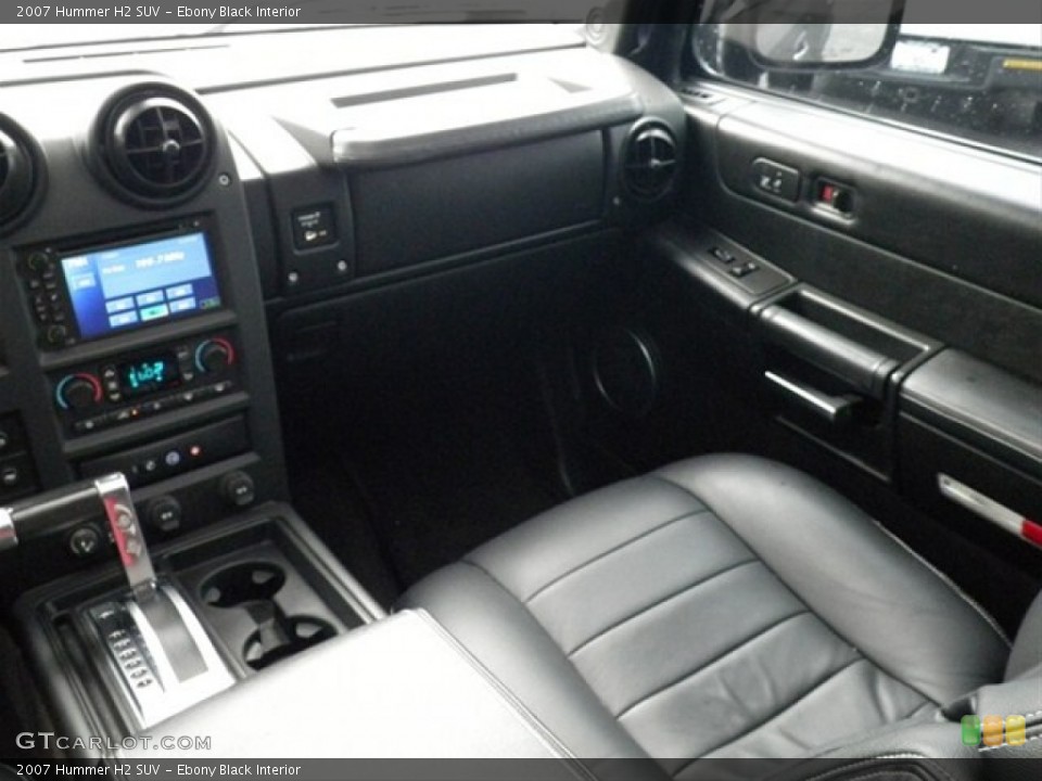 Ebony Black Interior Photo for the 2007 Hummer H2 SUV #75108891