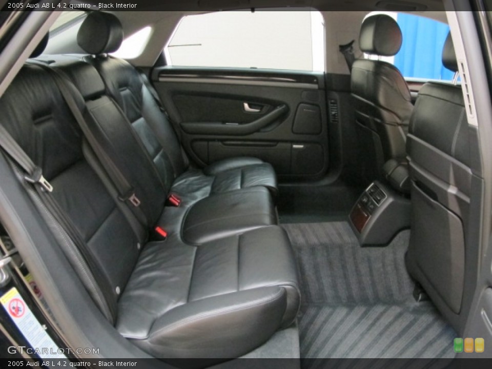 Black Interior Rear Seat for the 2005 Audi A8 L 4.2 quattro #75125043