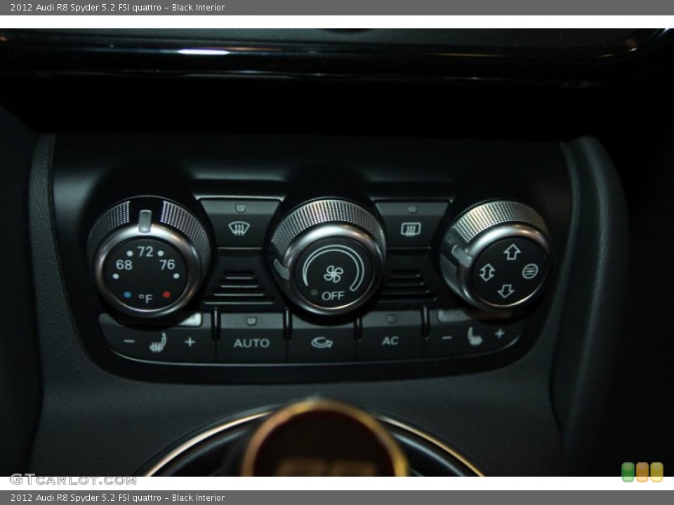 Black Interior Controls for the 2012 Audi R8 Spyder 5.2 FSI quattro #75157051
