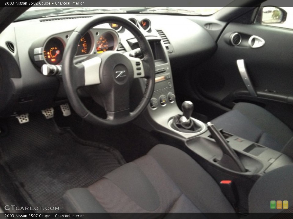 Charcoal Interior Photo for the 2003 Nissan 350Z Coupe #75171080