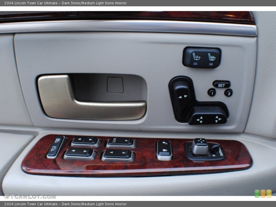 Dark Stone/Medium Light Stone Interior Controls for the 2004 Lincoln Town Car Ultimate #75190295