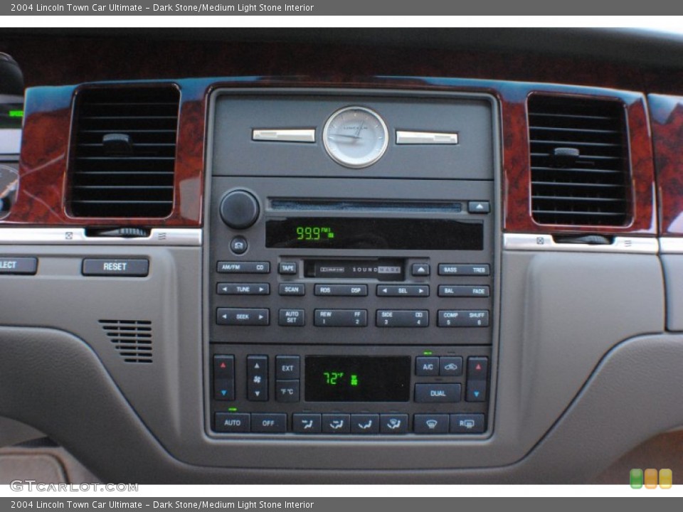 Dark Stone/Medium Light Stone Interior Controls for the 2004 Lincoln Town Car Ultimate #75190320