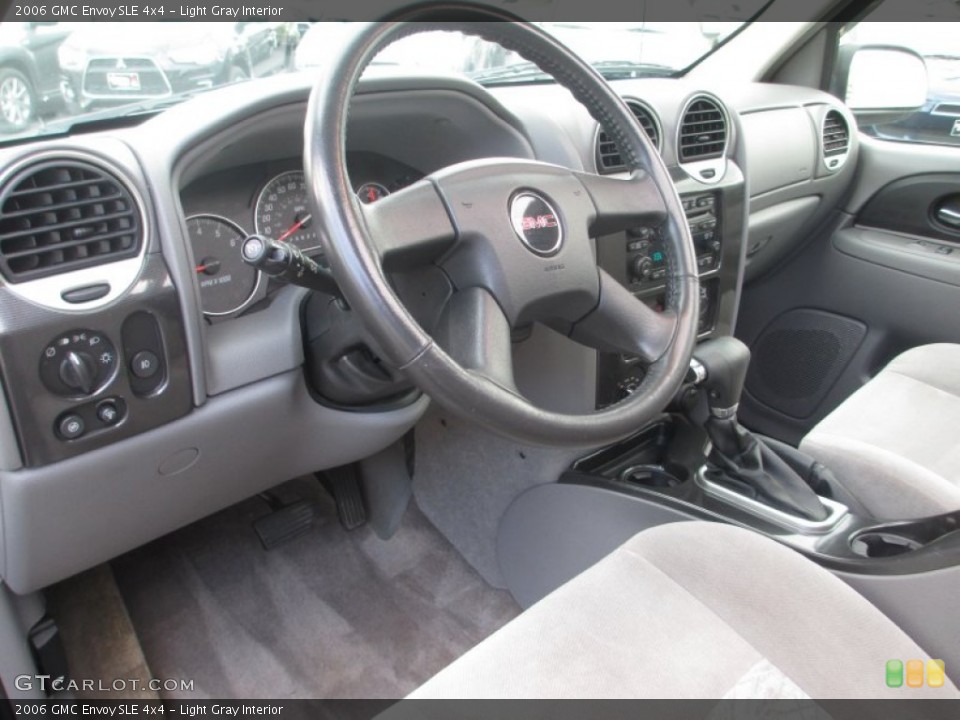 Light Gray Interior Dashboard for the 2006 GMC Envoy SLE 4x4 #75202974