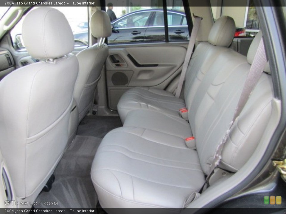 Taupe Interior Rear Seat for the 2004 Jeep Grand Cherokee Laredo #75205857