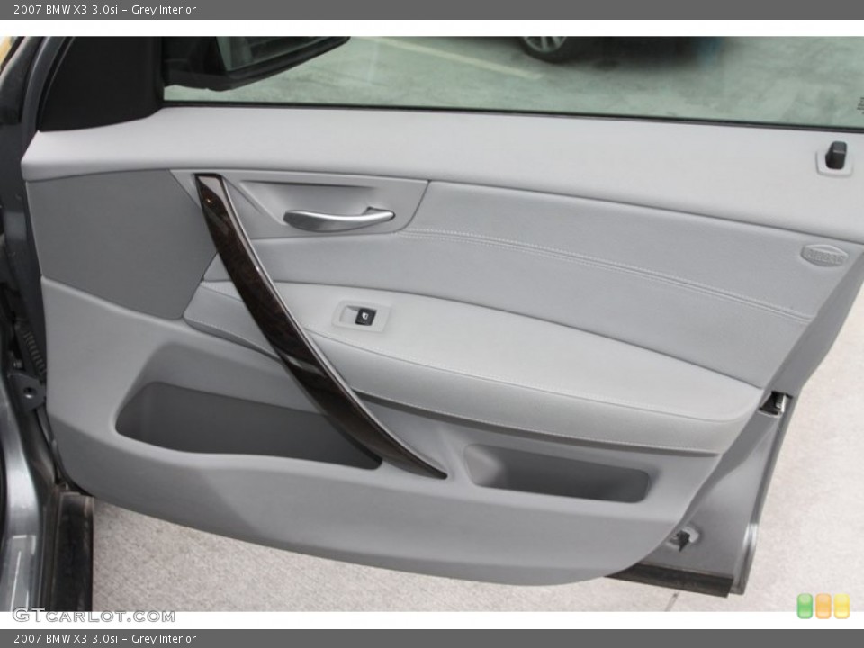 Grey Interior Door Panel for the 2007 BMW X3 3.0si #75205920