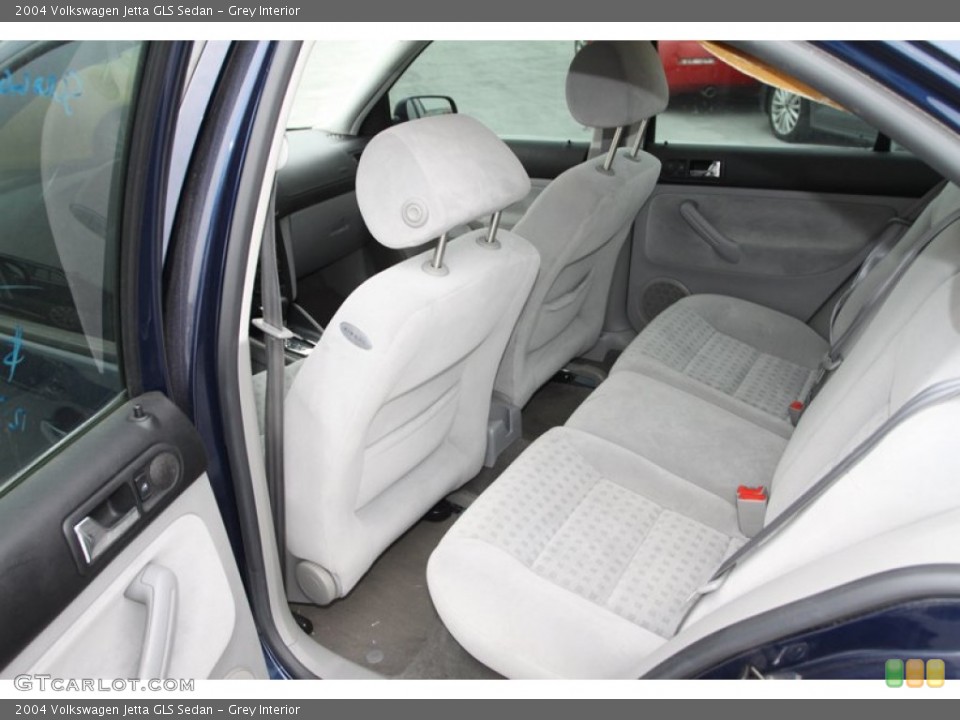 Grey Interior Rear Seat for the 2004 Volkswagen Jetta GLS Sedan #75206673