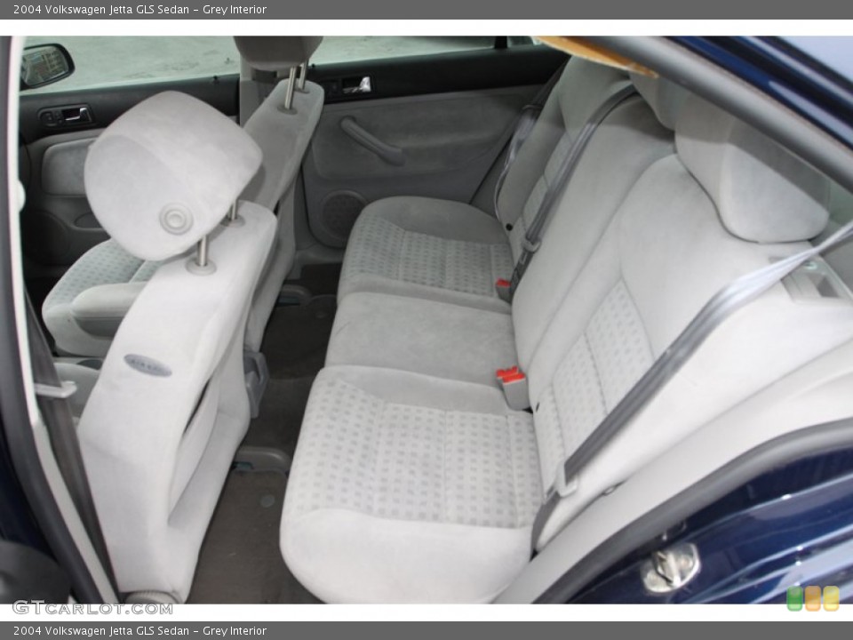 Grey Interior Rear Seat for the 2004 Volkswagen Jetta GLS Sedan #75206700