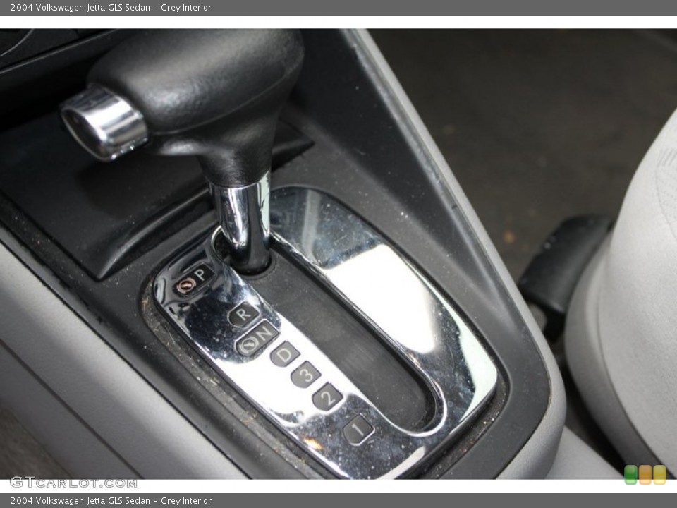 Grey Interior Transmission for the 2004 Volkswagen Jetta GLS Sedan #75206791