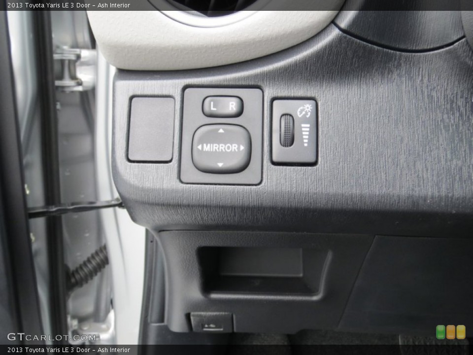 Ash Interior Controls for the 2013 Toyota Yaris LE 3 Door #75209582