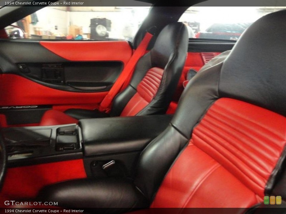 Red Interior Photo for the 1994 Chevrolet Corvette Coupe #75266484