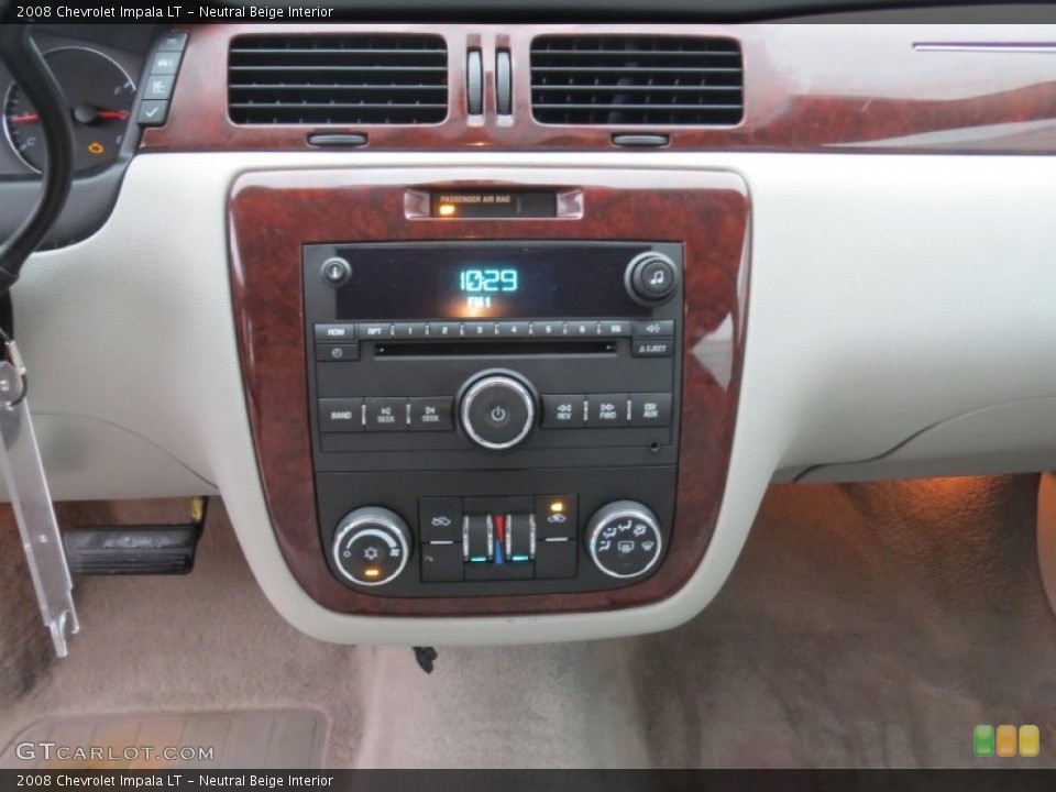 Neutral Beige Interior Controls for the 2008 Chevrolet Impala LT #75269602