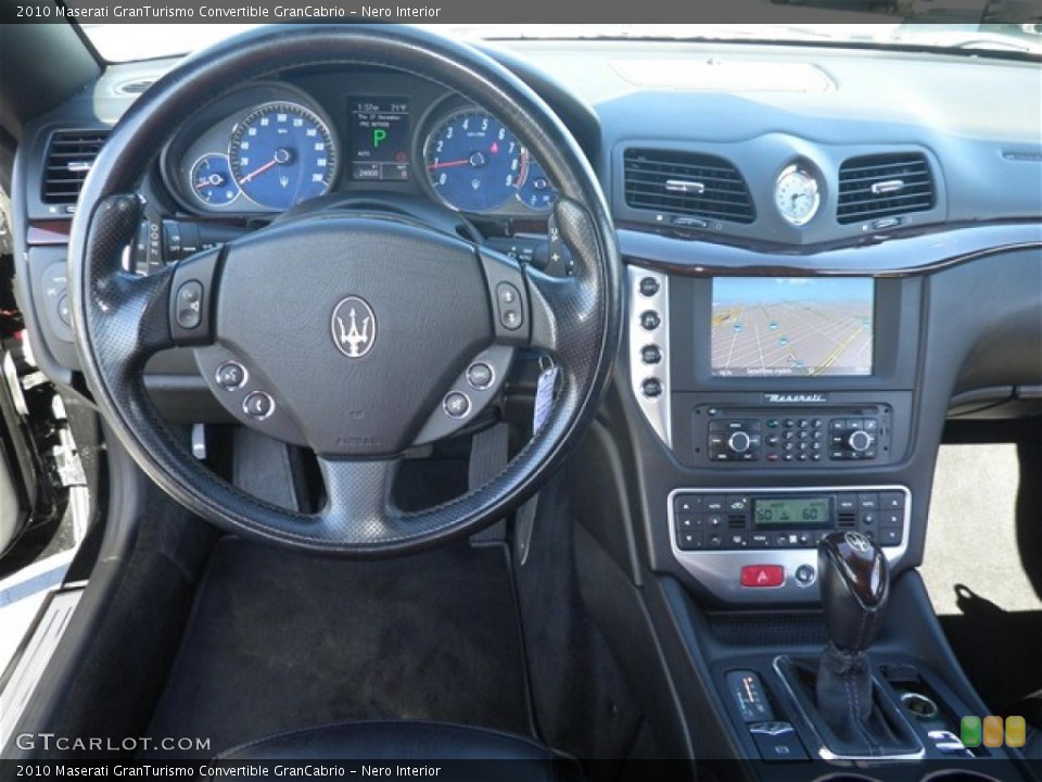 Nero Interior Dashboard for the 2010 Maserati GranTurismo Convertible GranCabrio #75302394