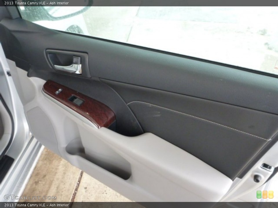 Ash Interior Door Panel for the 2013 Toyota Camry XLE #75308097