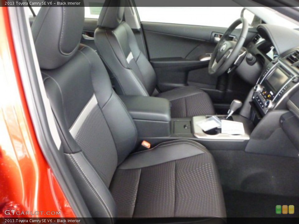 Black Interior Photo for the 2013 Toyota Camry SE V6 #75308544