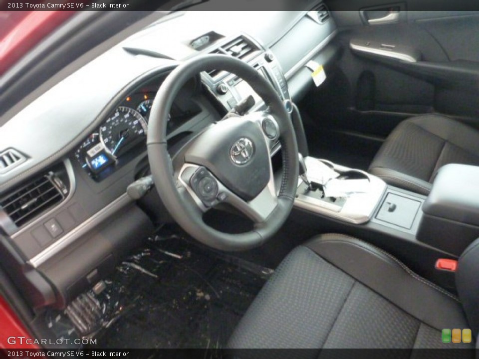 Black Interior Photo for the 2013 Toyota Camry SE V6 #75308607