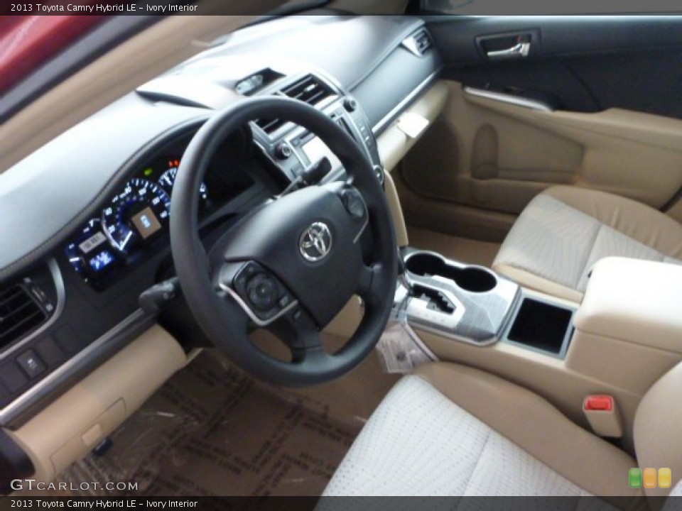 Ivory Interior Photo for the 2013 Toyota Camry Hybrid LE #75308925