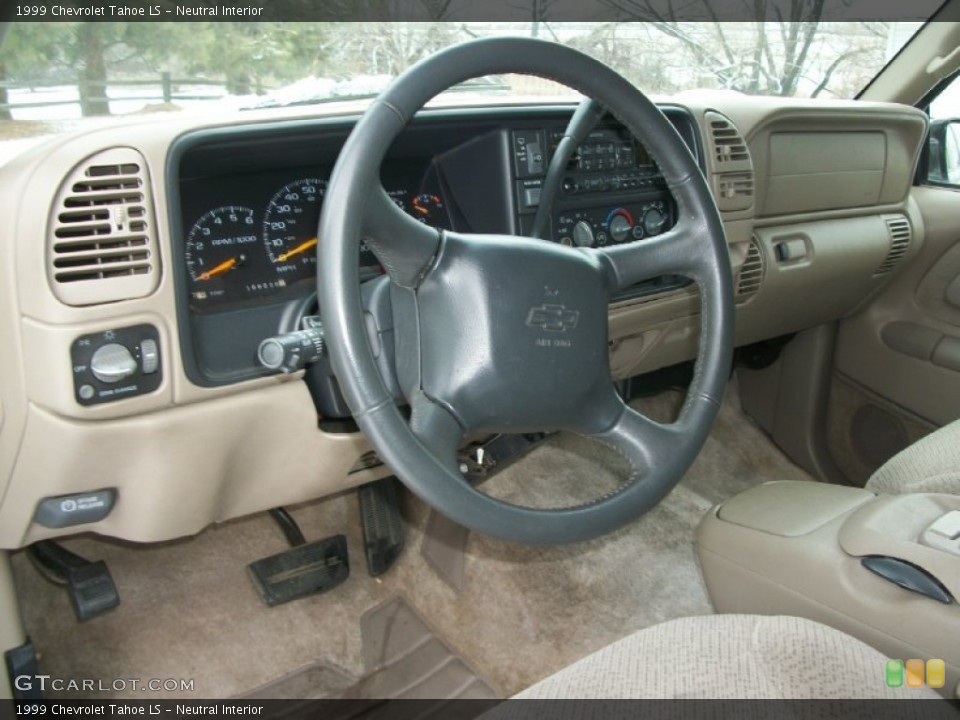 Neutral Interior Dashboard for the 1999 Chevrolet Tahoe LS #75314424