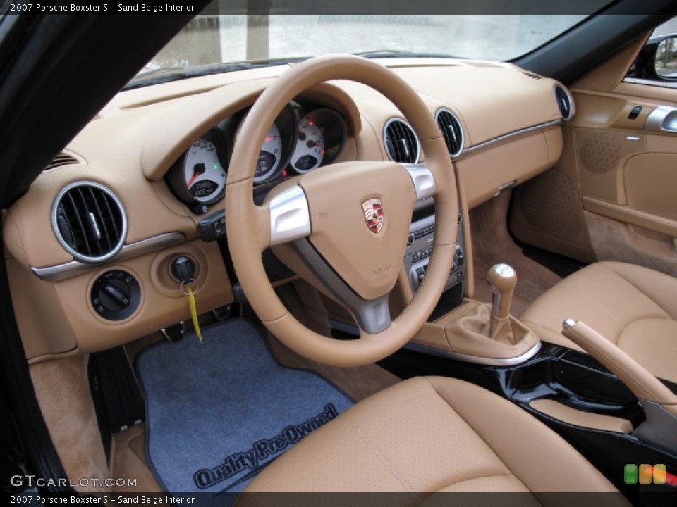 Sand Beige Interior Photo for the 2007 Porsche Boxster S #75316674