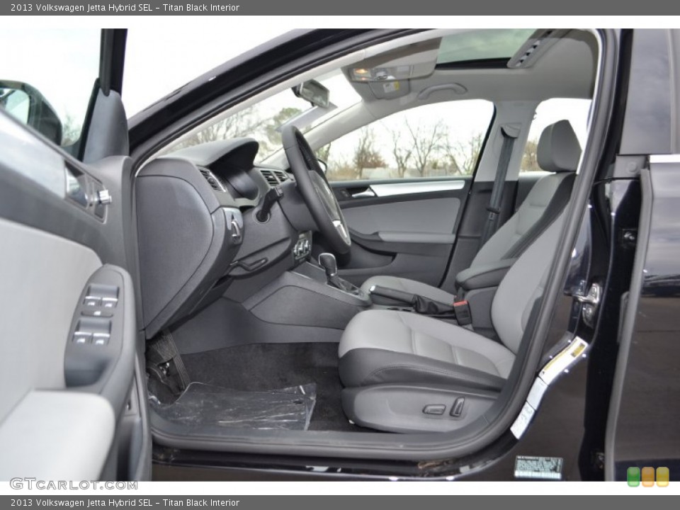 Titan Black Interior Photo for the 2013 Volkswagen Jetta Hybrid SEL #75323532
