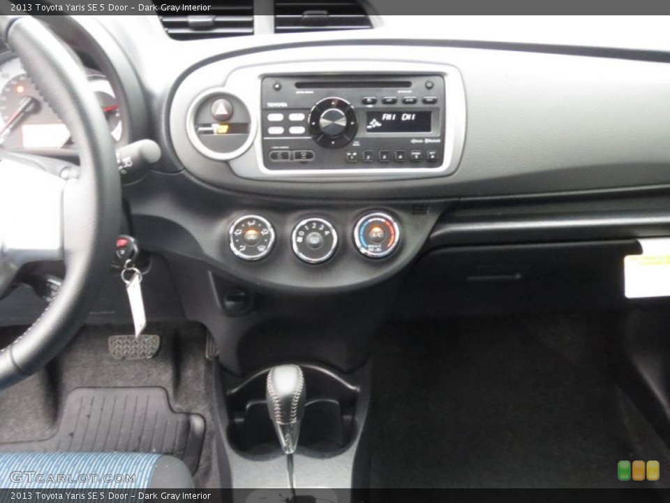 Dark Gray Interior Controls for the 2013 Toyota Yaris SE 5 Door #75329886