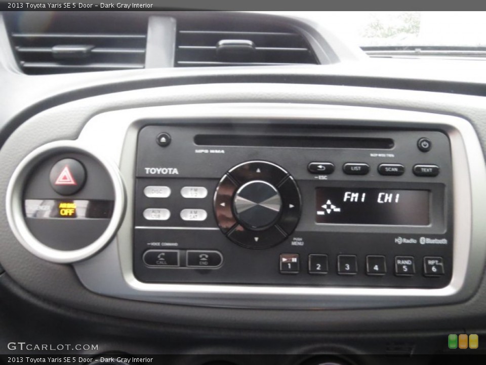 Dark Gray Interior Audio System for the 2013 Toyota Yaris SE 5 Door #75329901