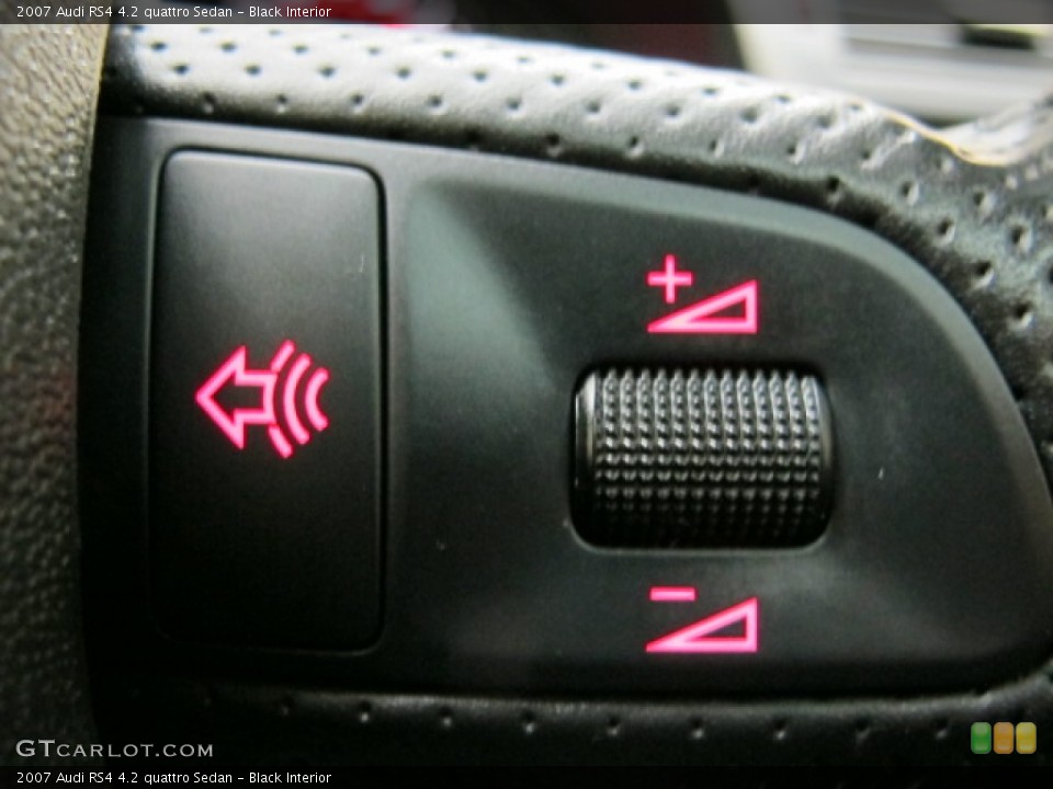 Black Interior Controls for the 2007 Audi RS4 4.2 quattro Sedan #75346693