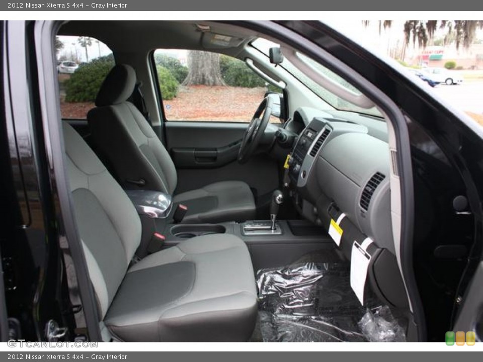 Gray Interior Photo for the 2012 Nissan Xterra S 4x4 #75358195