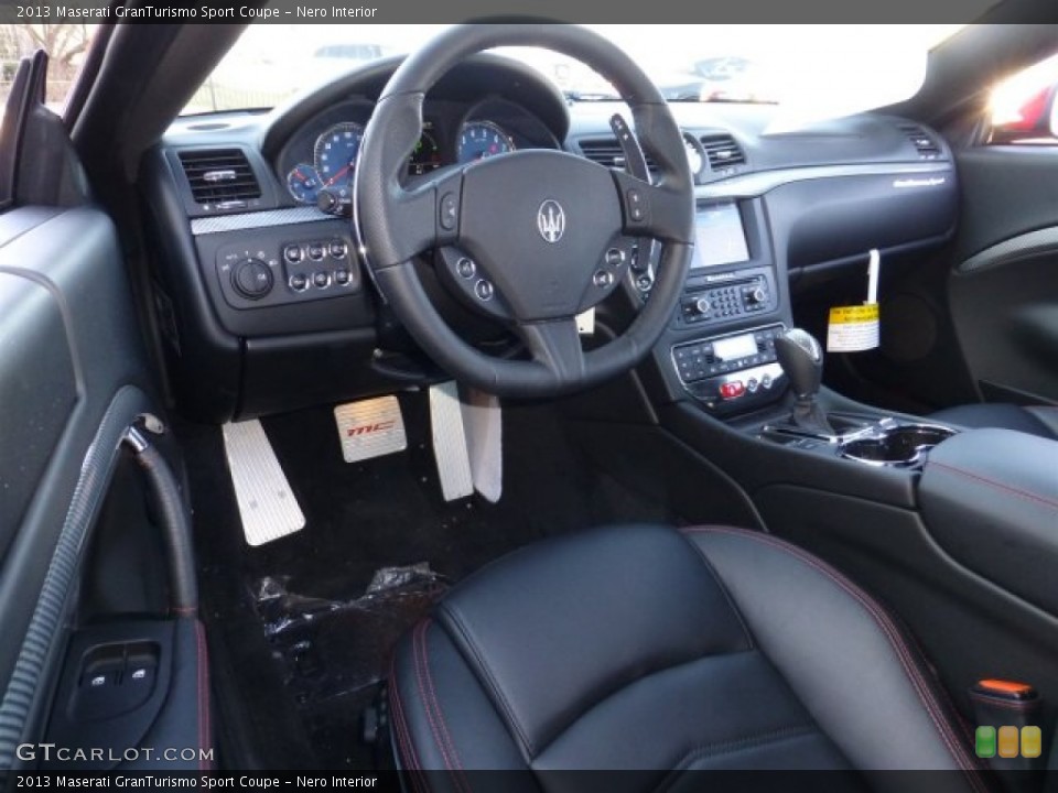 Nero 2013 Maserati GranTurismo Interiors