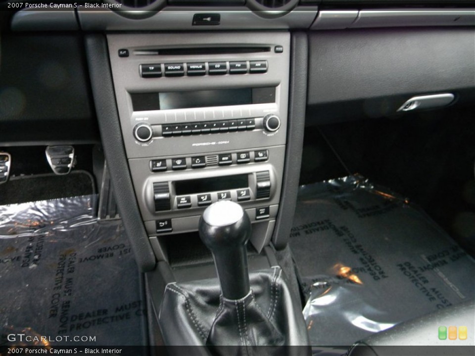 Black Interior Transmission for the 2007 Porsche Cayman S #75365642