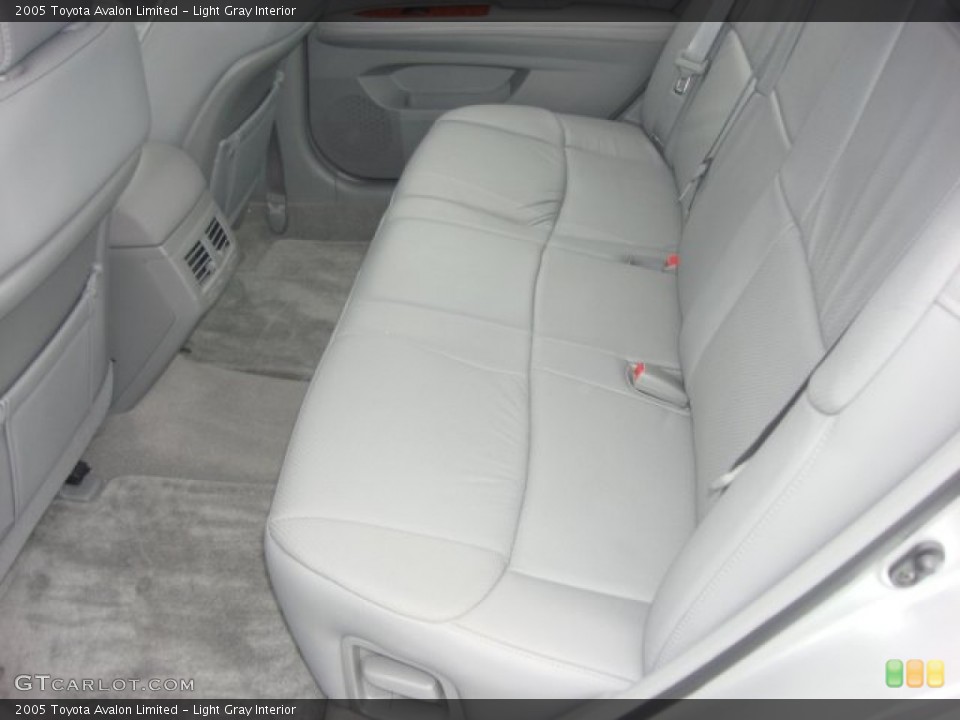 Light Gray Interior Rear Seat for the 2005 Toyota Avalon Limited #75365806