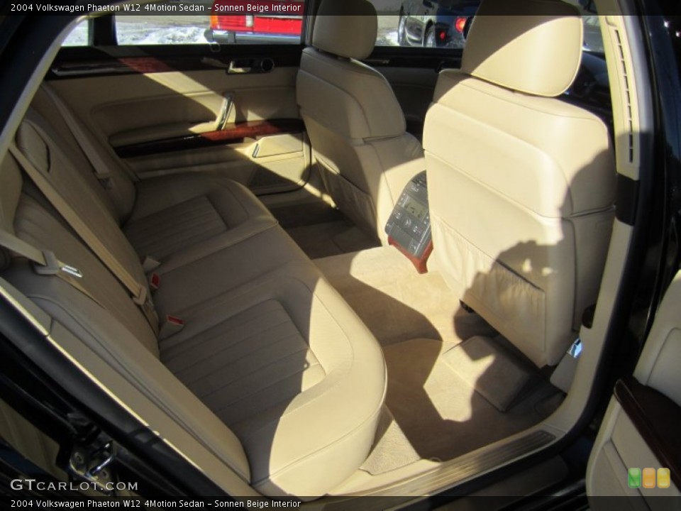 Sonnen Beige Interior Rear Seat For The 2004 Volkswagen