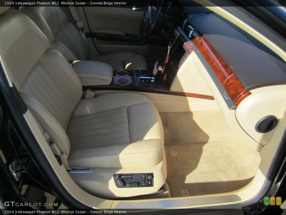 Sonnen Beige Interior Front Seat for the 2004 Volkswagen Phaeton W12 4Motion Sedan #75411138