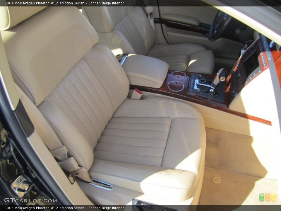 Sonnen Beige Interior Front Seat for the 2004 Volkswagen Phaeton W12 4Motion Sedan #75411150