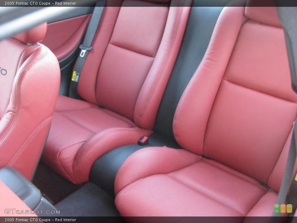 Red Interior Rear Seat for the 2005 Pontiac GTO Coupe #75412983