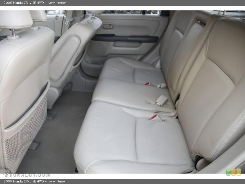 Ivory Interior Rear Seat for the 2006 Honda CR-V SE 4WD #75416052