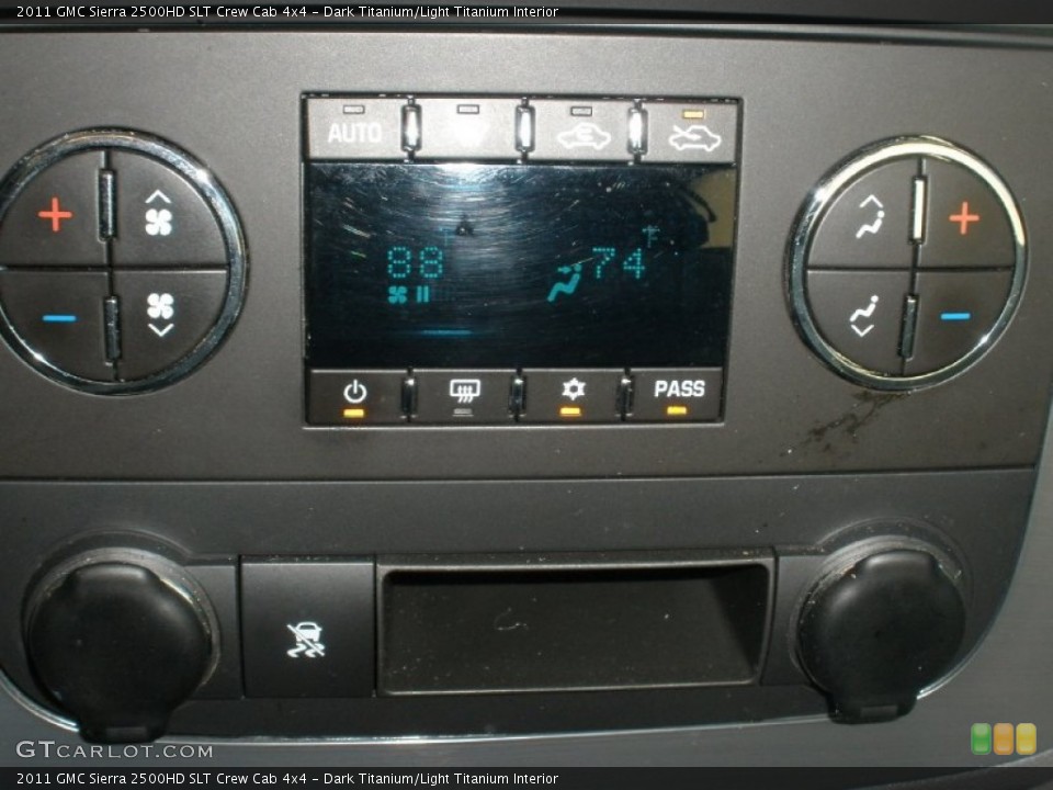 Dark Titanium/Light Titanium Interior Controls for the 2011 GMC Sierra 2500HD SLT Crew Cab 4x4 #75418279