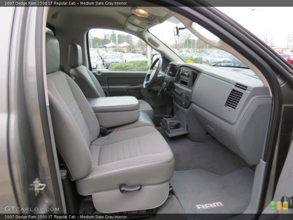 Medium Slate Gray Interior Photo for the 2007 Dodge Ram 2500 ST Regular Cab #75433263