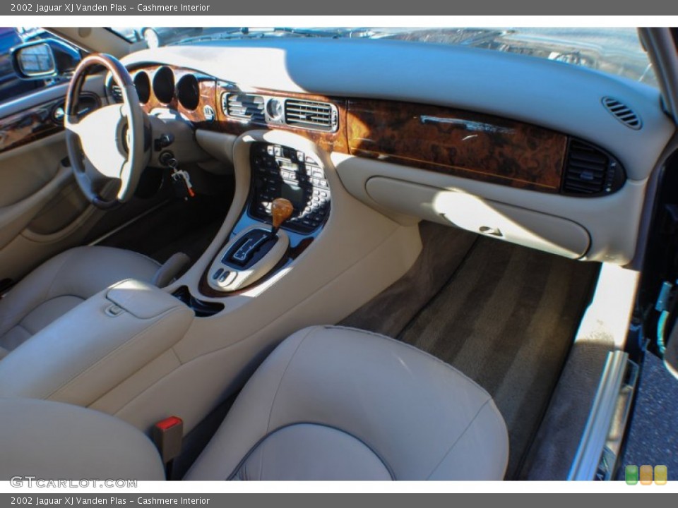 Cashmere Interior Dashboard for the 2002 Jaguar XJ Vanden Plas #75434403