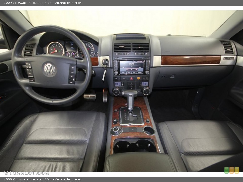 Anthracite Interior Dashboard for the 2009 Volkswagen Touareg 2 V8 #75434643