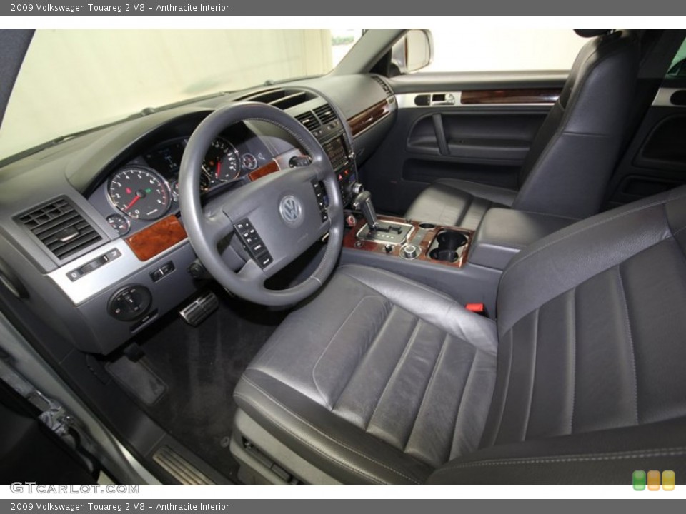 Anthracite Interior Photo for the 2009 Volkswagen Touareg 2 V8 #75434853