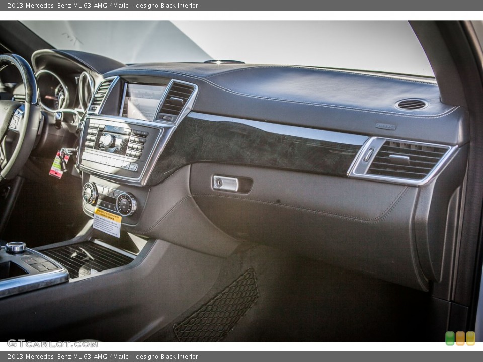 designo Black 2013 Mercedes-Benz ML Interiors