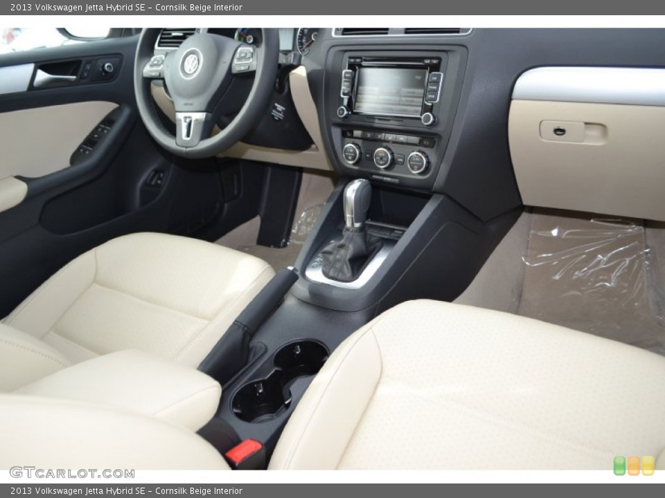 Cornsilk Beige Interior Photo for the 2013 Volkswagen Jetta Hybrid SE #75456210