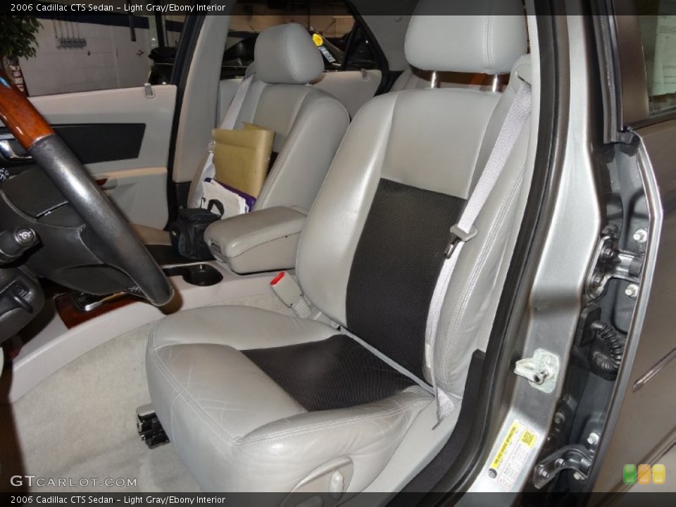 Light Gray/Ebony Interior Front Seat for the 2006 Cadillac CTS Sedan #75469274