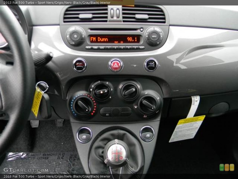 Sport Nero/Grigio/Nero (Black/Gray/Black) Interior Controls for the 2013 Fiat 500 Turbo #75495572