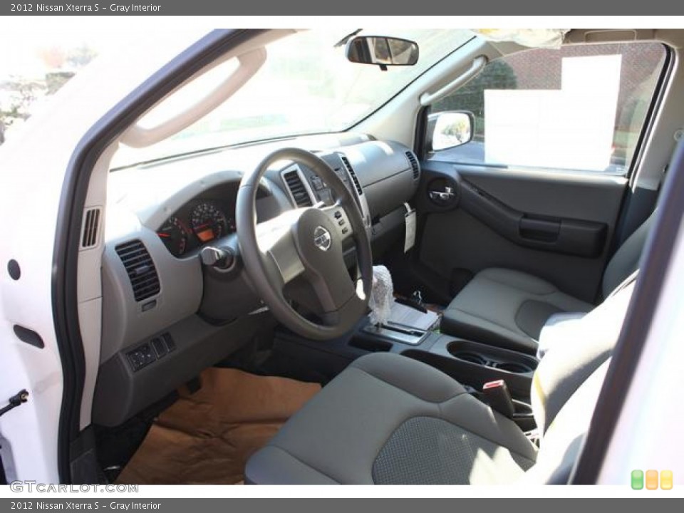 Gray Interior Photo for the 2012 Nissan Xterra S #75499919